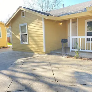 Hostel Whole Family - Wholestyl, Sacramento